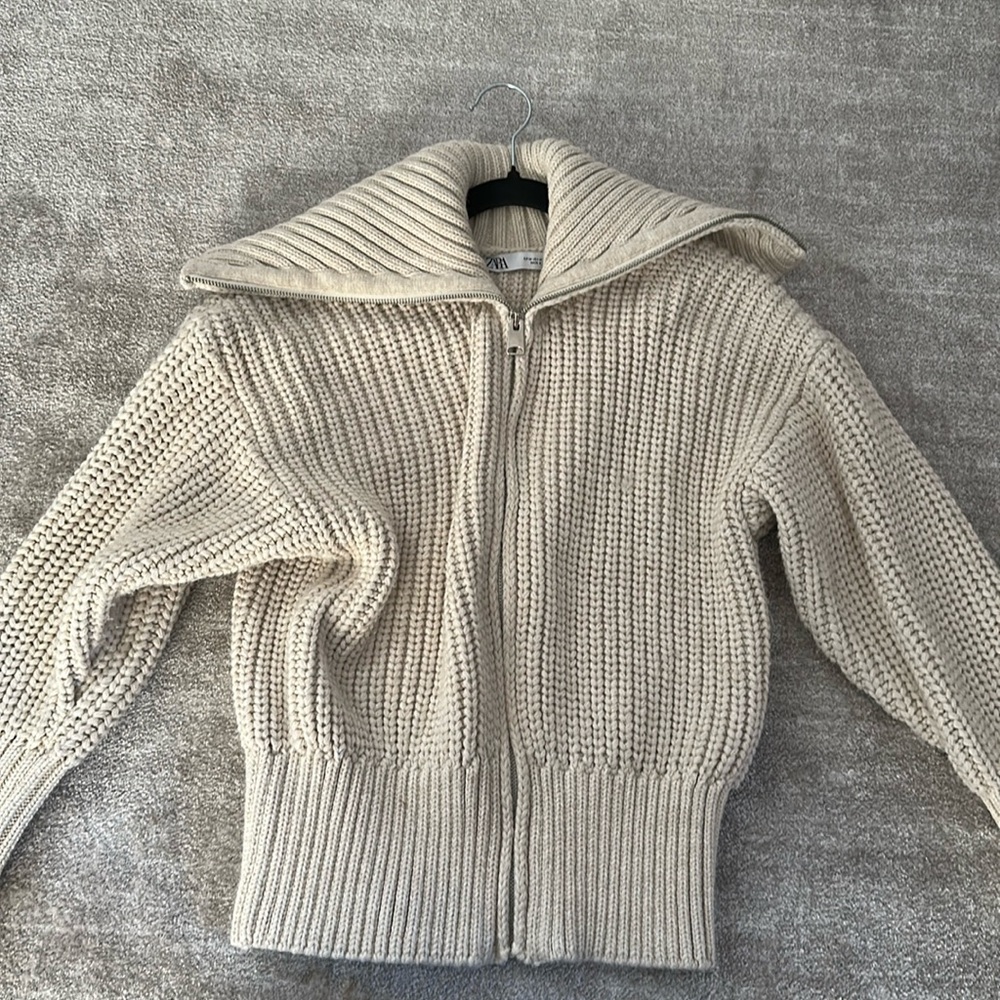 Zara Zipper Sweater Cream